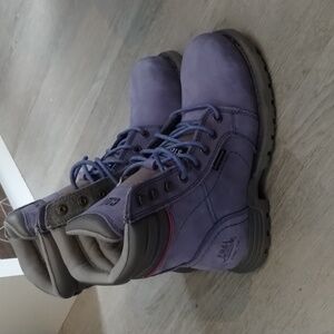 Caterpillar Women's Echo Waterproof Steel Toe work boots in Marlin